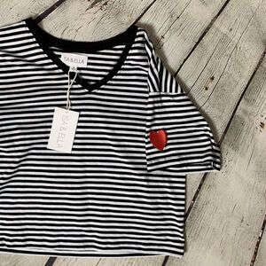🔮🆕 ISA & ELLA | Striped “Heart on My Sleeve” Cropped Tee Size M